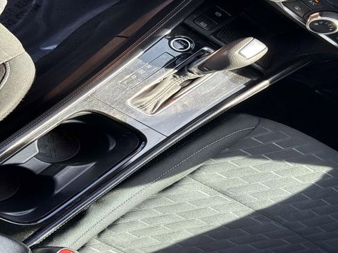 Used 2024 Nissan Kicks SV image 23