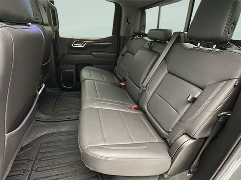 Used 2024 GMC Sierra 1500 Elevation w/ Elevation Premium Package AWD/4WD image 13