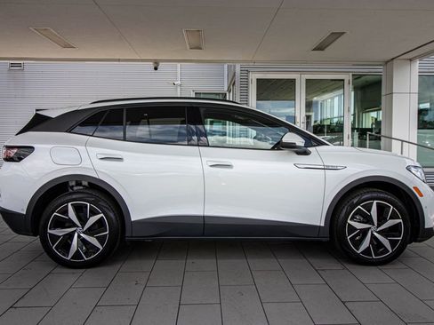 Used 2023 Volkswagen ID.4 Pro S AWD/4WD image 3