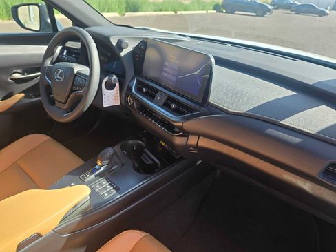 New 2026 Lexus UX 300h FWD image 11