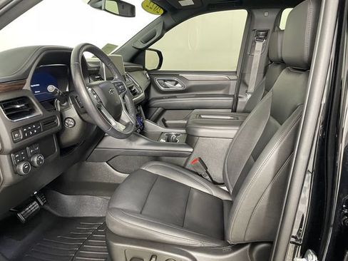 Certified 2022 Chevrolet Tahoe Z71 w/ Luxury Package AWD/4WD image 2