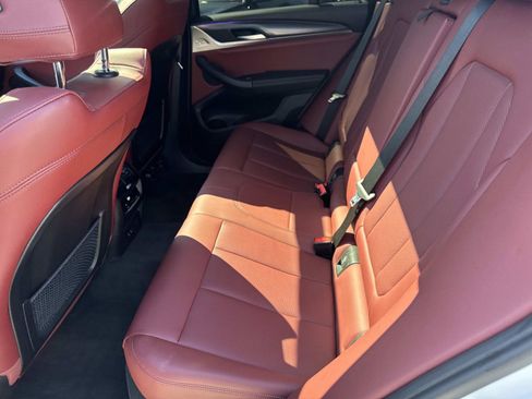 Used 2023 BMW X4 xDrive30i w/ M Sport Package image 11