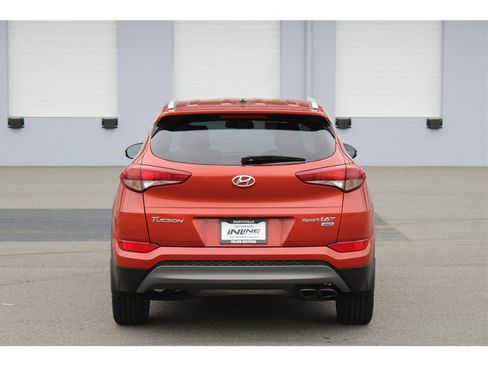 Used 2016 Hyundai Tucson Sport AWD/4WD image 4