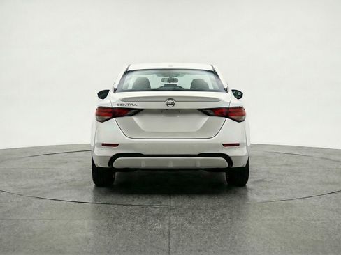 Used 2025 Nissan Sentra SV image 7