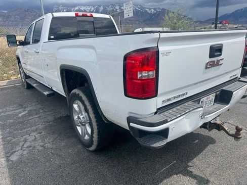 Used 2016 GMC Sierra 3500 Denali w/ Duramax Plus Package image 14