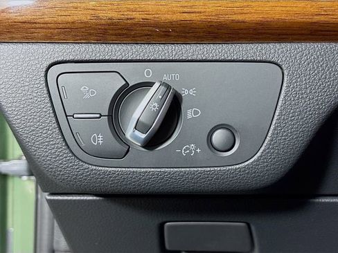 Used 2022 Audi Q5 2.0T Premium image 12