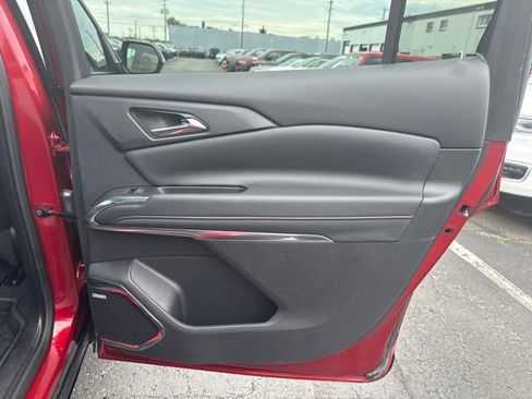 Used 2024 Chevrolet Traverse RS w/ LPO, Floor Liner Package AWD/4WD image 27
