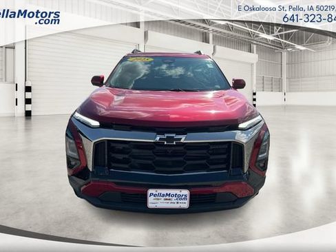 Used 2025 Chevrolet Equinox ACTIV w/ Safety and Technology Package AWD/4WD image 7