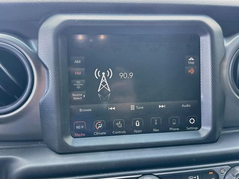 Used 2023 Jeep Wrangler Unlimited w/ Cold Weather Group AWD/4WD image 16