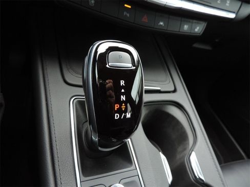 Used 2021 Cadillac XT4 Premium Luxury w/ LPO, Onyx Sport Package image 23