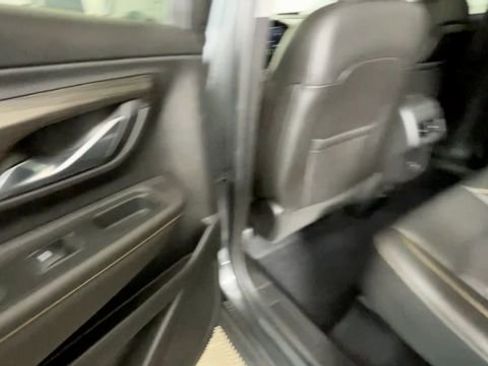 Used 2021 GMC Terrain SLT w/ Elevation Edition AWD/4WD image 17