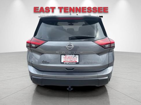 Used 2024 Nissan Rogue SV AWD/4WD image 4