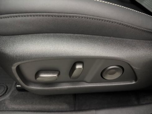 New 2026 GMC Terrain Elevation w/ Elevation Premium Package image 23