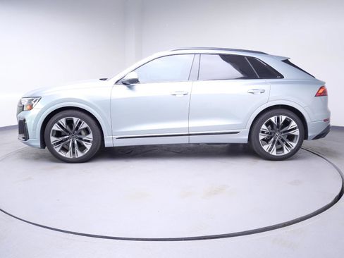 Used 2024 Audi Q8 Prestige w/ Prestige Package AWD/4WD image 5