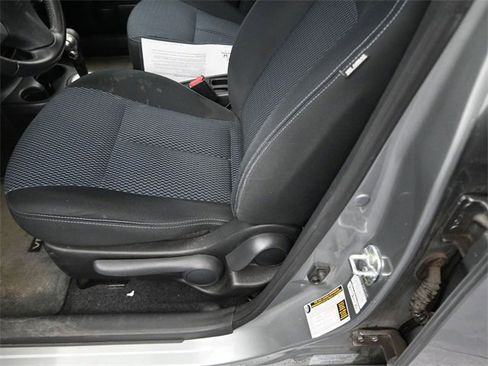 Used 2014 Nissan Versa Note SV w/ SL Package image 21