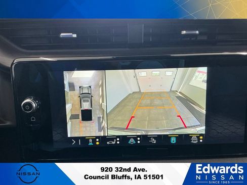 Used 2023 GMC Sierra 1500 AT4 w/ AT4 Preferred Package AWD/4WD image 26