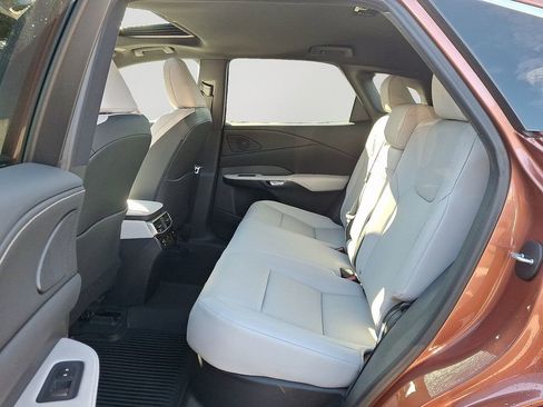 Used 2025 Lexus RX 350 Premium image 8