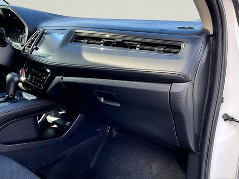 Used 2021 Honda HR-V EX image 24