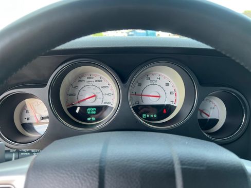 Used 2014 Dodge Challenger R/T RWD image 15