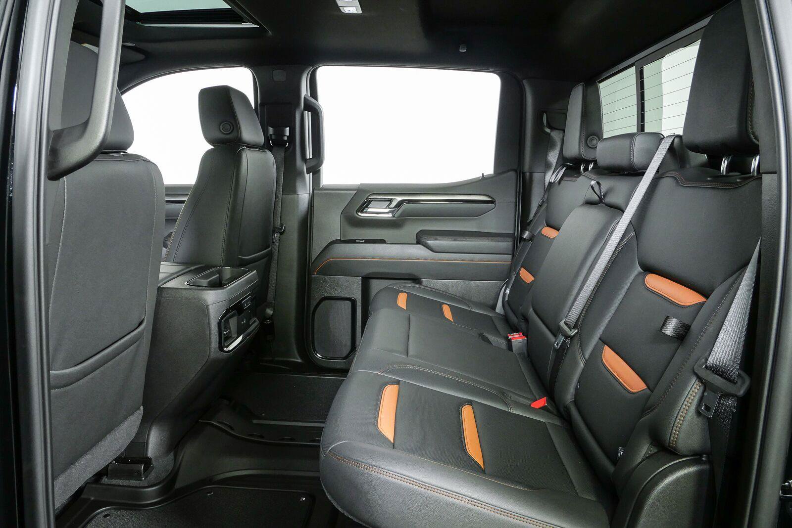 Certified 2026 GMC Sierra 1500 AT4 w/ Technology Package AWD/4WD image 20