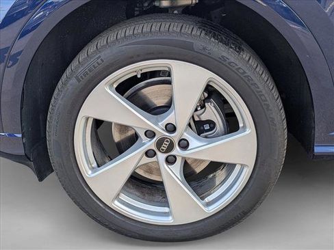 Certified 2025 Audi Q5 Premium Plus w/ Premium Plus image 21