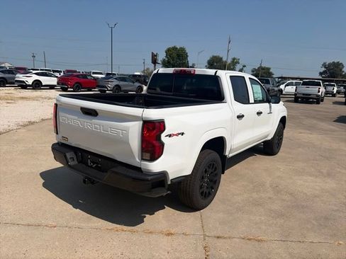 New 2026 Chevrolet Colorado W/T w/ WT Custom Package AWD/4WD image 6