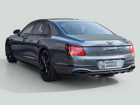Used 2026 Bentley Flying Spur Plug-In Hybrid AWD/4WD image 16