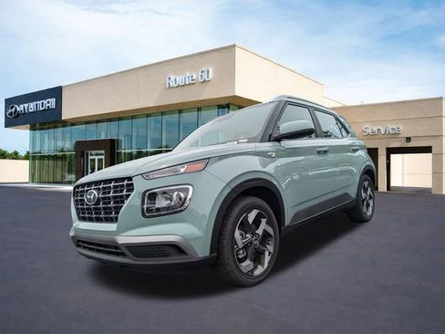 Used 2026 Hyundai Venue SEL FWD image 8