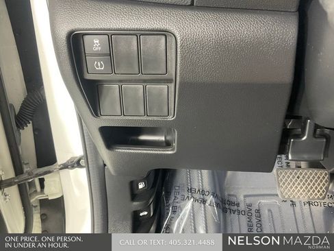 Used 2018 Honda CR-V LX image 37