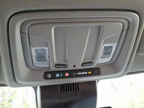 Used 2023 GMC Sierra 1500 Elevation image 20