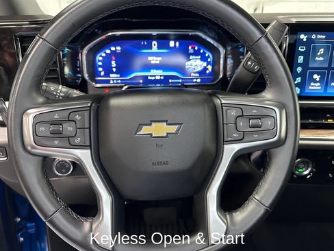 Used 2023 Chevrolet Silverado 1500 LT AWD/4WD image 15