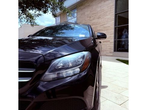 Used 2018 Mercedes-Benz C 300 Sedan image 10