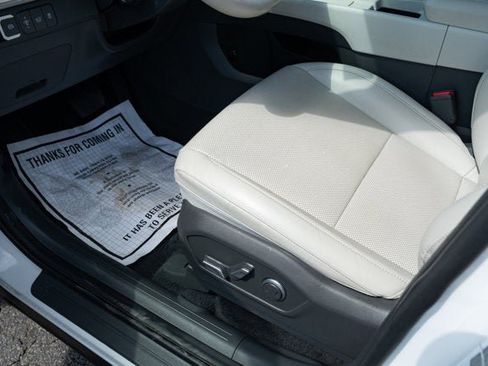 Used 2025 Hyundai Santa Fe SEL AWD/4WD image 26