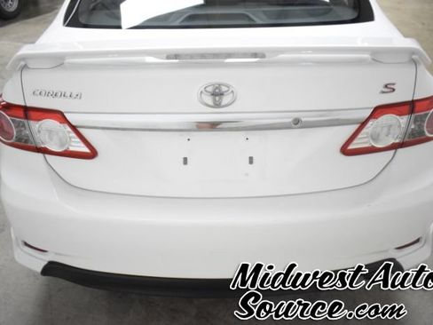 Used 2012 Toyota Corolla S FWD image 4