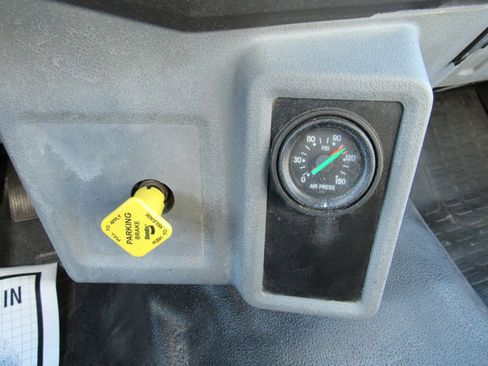 Used 2016 Ford F650 2WD Regular Cab Super Duty image 42