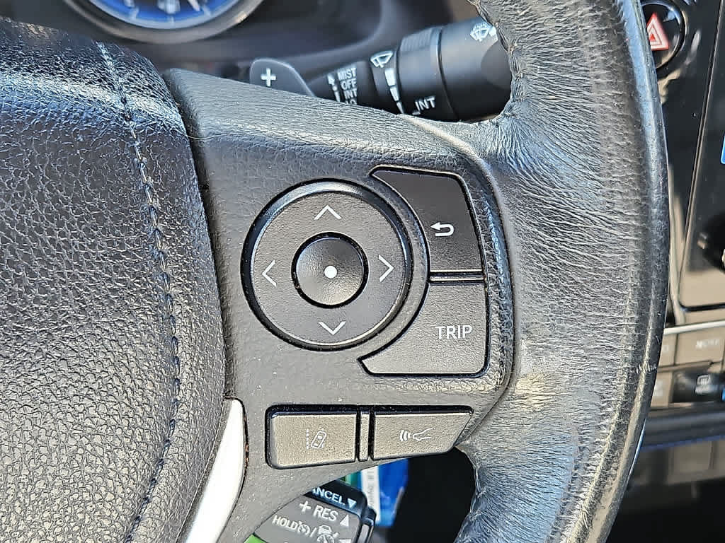 Used 2018 Toyota Corolla SE FWD image 21