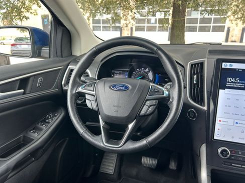 Used 2022 Ford Edge SEL image 34
