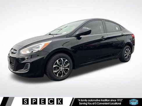 Used 2017 Hyundai Accent SE image 1