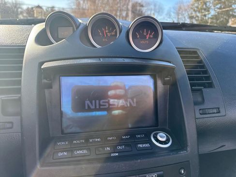 Used 2004 Nissan 350Z Touring image 29