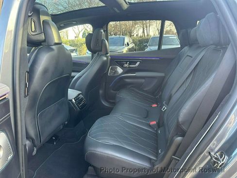 Used 2023 Mercedes-Benz EQS 580 4MATIC SUV image 16