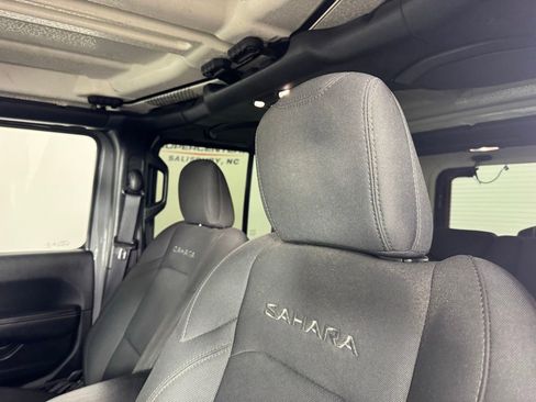 Used 2022 Jeep Wrangler Unlimited Sahara image 10