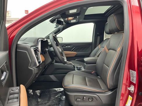 Certified 2024 GMC Canyon AT4 w/ AT4 Premium Package image 12