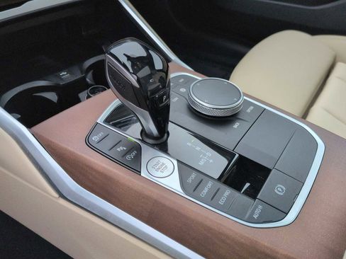 Used 2021 BMW 330i xDrive Sedan w/ Premium Package image 34