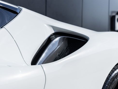 Used 2023 Ferrari SF90 Stradale image 19