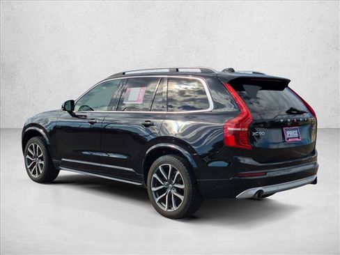 Used 2019 Volvo XC90 T5 Momentum w/ Multimedia Package AWD/4WD image 7