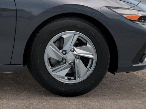 New 2026 Hyundai Elantra SE FWD image 8