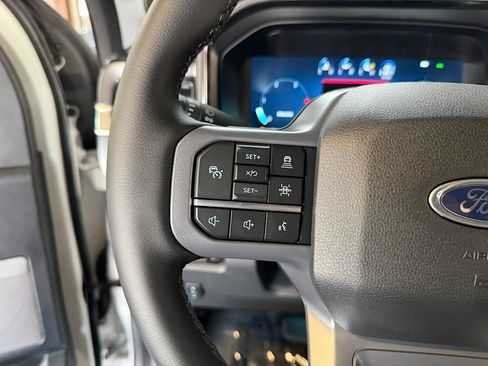 Used 2026 Ford F350 Lariat w/ Lariat Premium Package AWD/4WD image 18