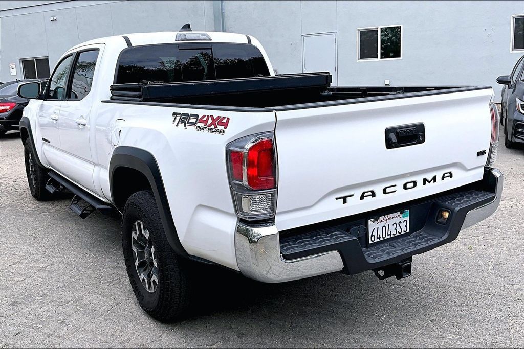 Used 2023 Toyota Tacoma TRD Off-Road w/ Black Out Package (TMS) AWD/4WD image 6