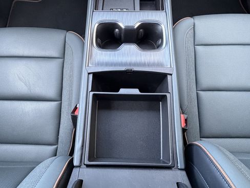 Used 2024 GMC Acadia AT4 w/ Super Cruise Package image 24