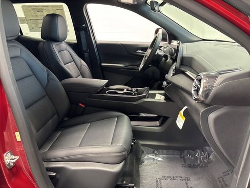 New 2026 Chevrolet Equinox LT w/ Convenience Package II image 10